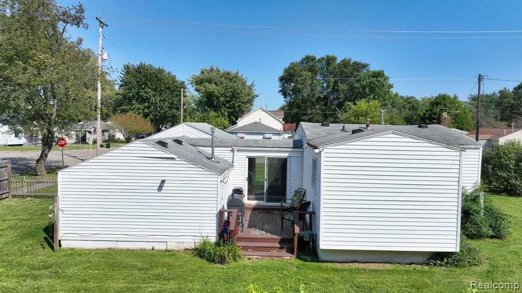 4322 GREENLY Street, Burton, MI 48529 — Photo 8