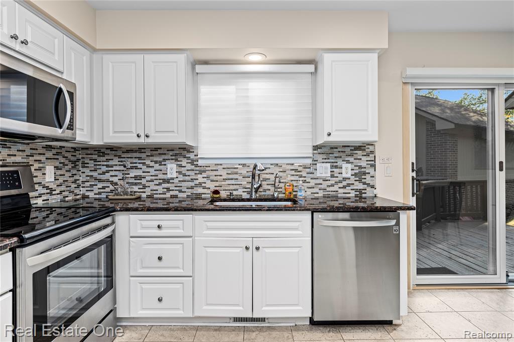 6291 Pheasant Run, West Bloomfield, MI — Photo 18