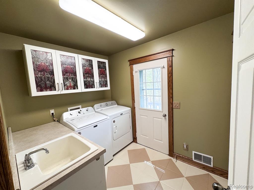 611 Vista Del Sol, Lapeer, MI 48446 — Photo 16
