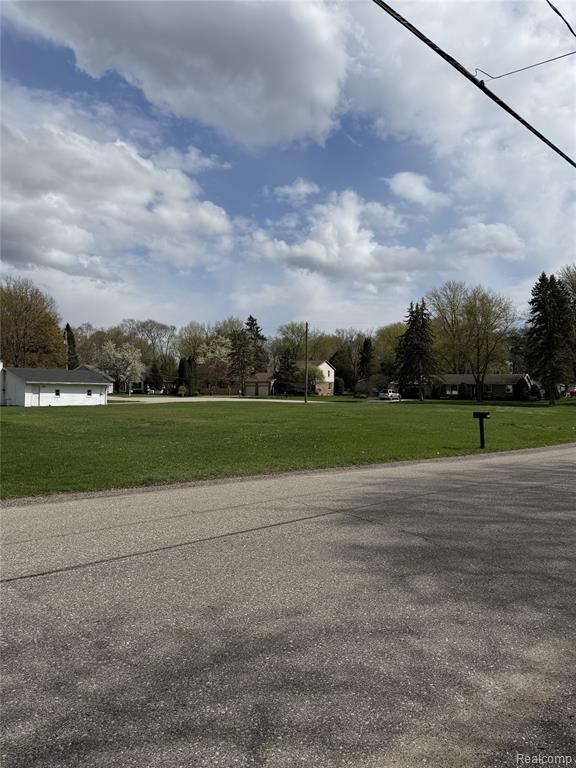 6912 Lynn Ann Drive, Hudsonville, MI 49426 — Photo 4