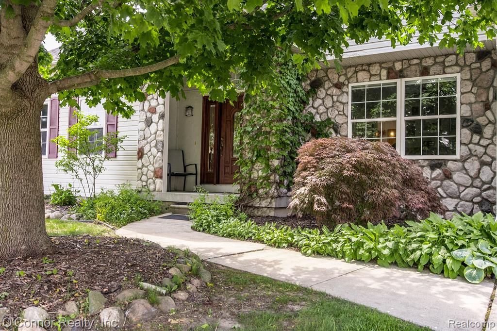 474 Colorado Avenue, Marysville, MI 48040 — Photo 2