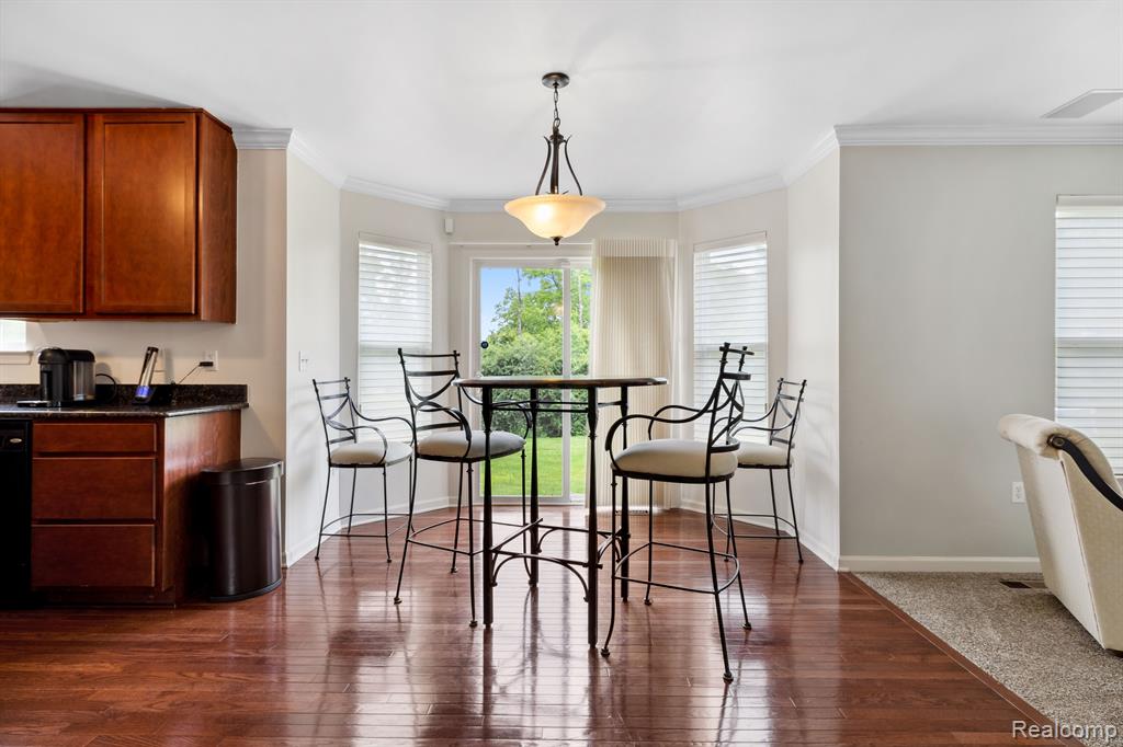 8844 Somerset Lane, Ypsilanti, MI 48198 — Photo 12