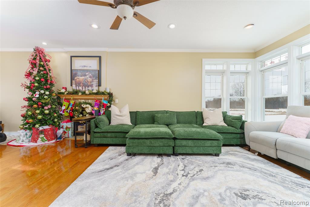 4695 Emerald Valley Loop, Fowlerville, MI 48836 — Photo 5
