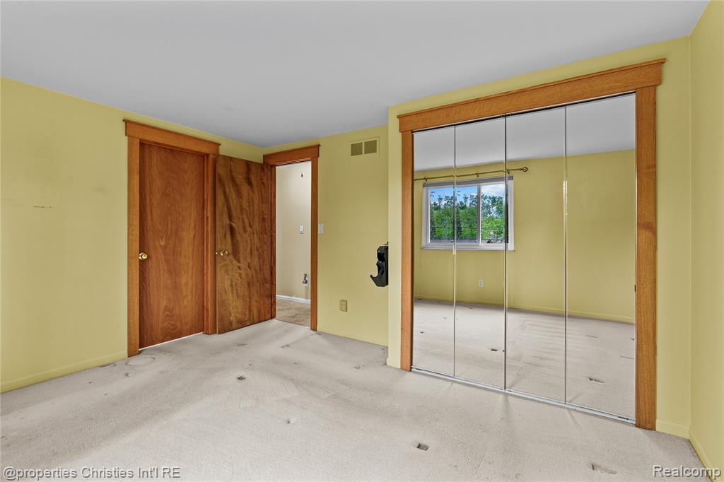6785 GRASSLAND Avenue, West Bloomfield, MI 48324 — Photo 19