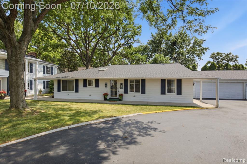1501 River Road, 301, St. Clair, MI 48079 — Photo 2