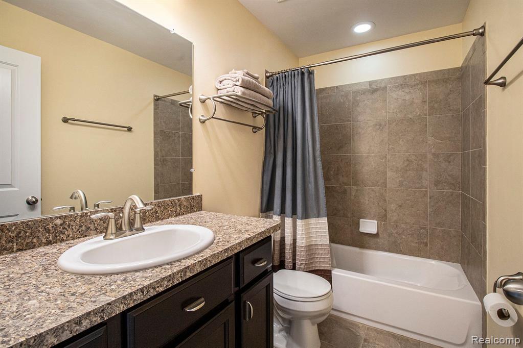 28463 TRACI TRAIL, Novi, MI 48377 — Photo 23