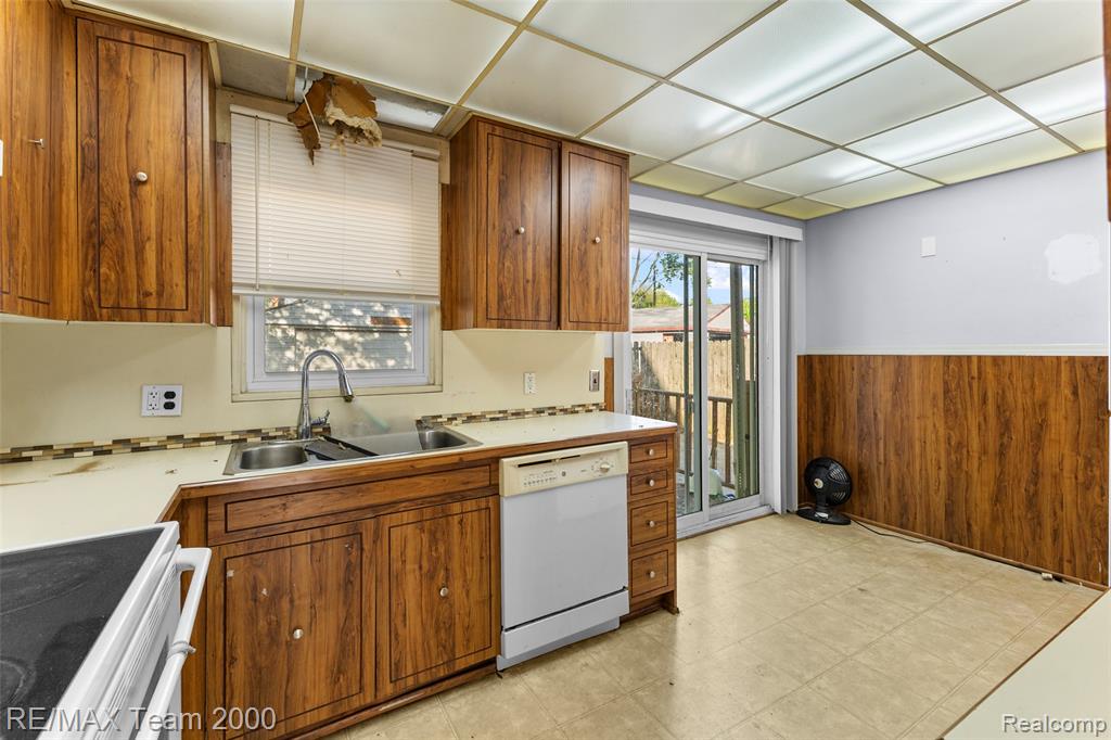 7919 Harding Street, Taylor, MI 48180 — Photo 14