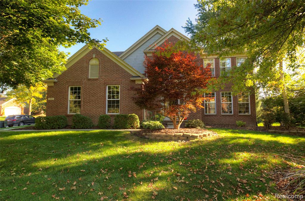 702 Westhills Drive, South Lyon, MI 48178 — front exterior