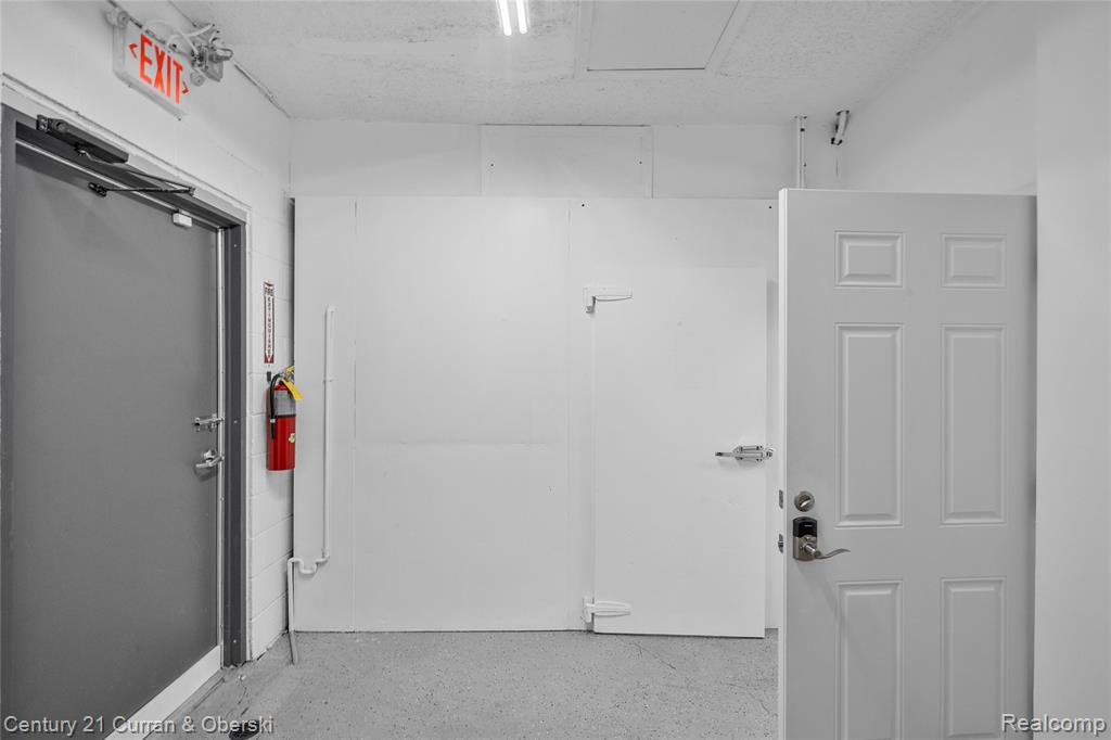 4502 S Wayne Road, Wayne, MI 48184 — Photo 16