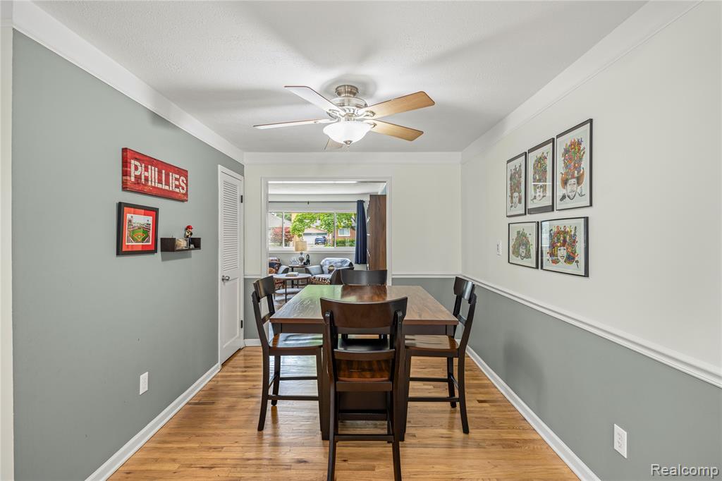 9939 Deering Street, Livonia, MI 48150 — Photo 16