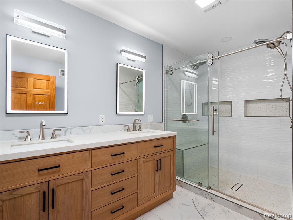 6677 Circle Drive, Harrison, MI 48625 — Photo 18