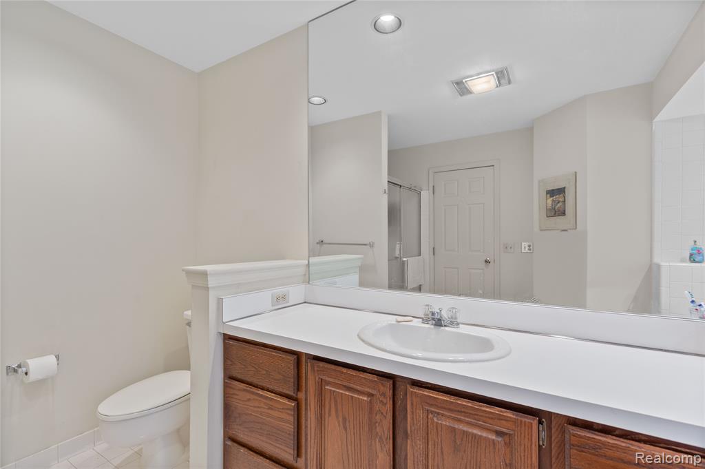6579 Noble Road, West Bloomfield, MI — Photo 29