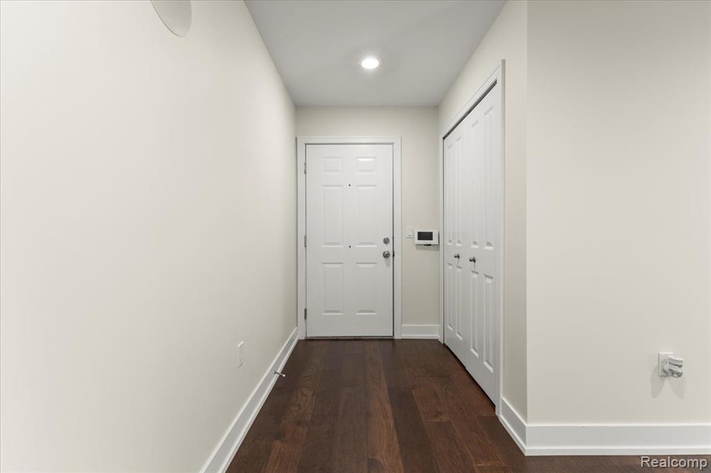 5656 Flagstaff Pines Drive, 406, Shelby Twp, MI 48317 — Photo 29