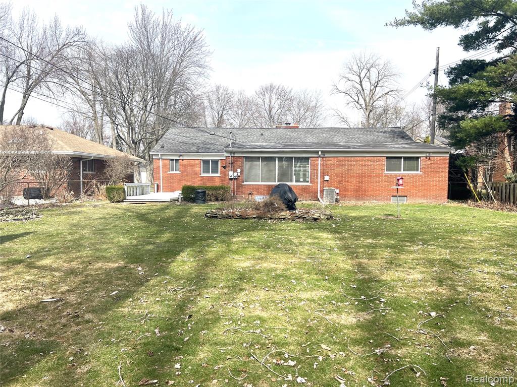 505 Anita Avenue, Grosse Pointe, MI 48236 — Photo 35