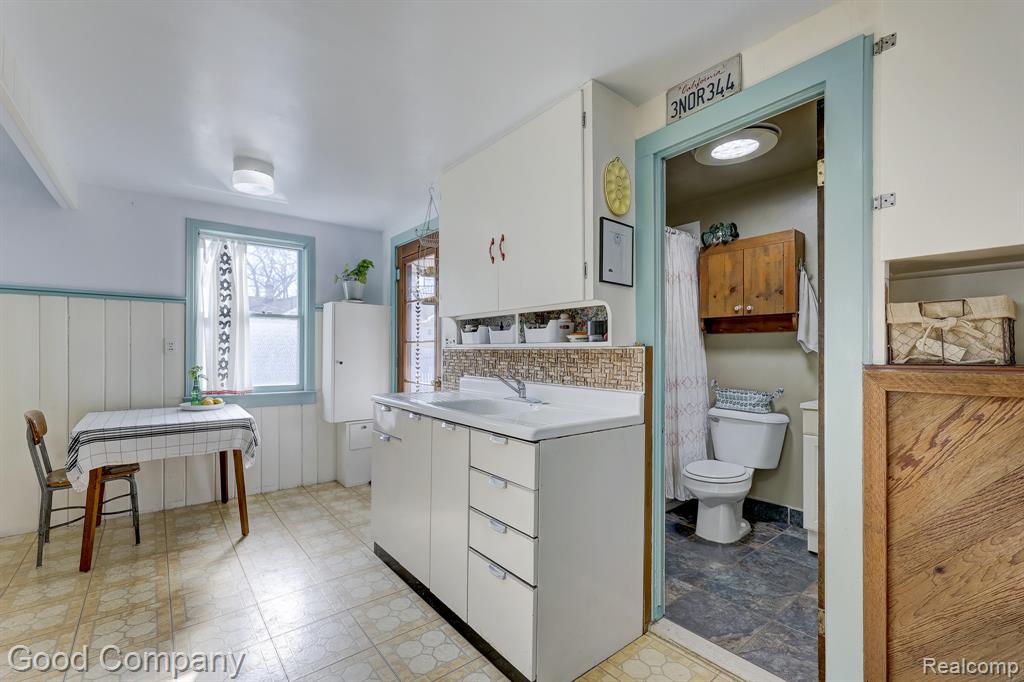 8503 Colgate Street, Oak Park, MI 48237 — Photo 22