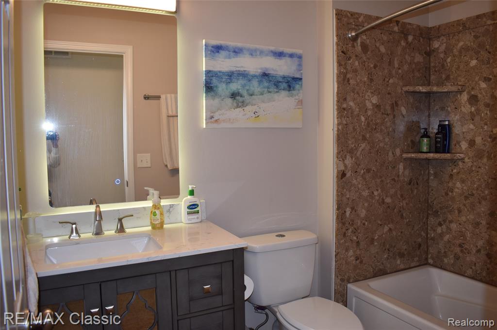 29424 Regents Pointe, 62, Farmington Hills, MI 48331 — Photo 26