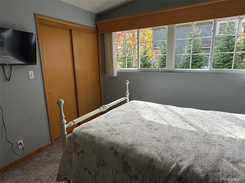8761 Birchwood Drive, Newport, MI 48166 — Photo 18