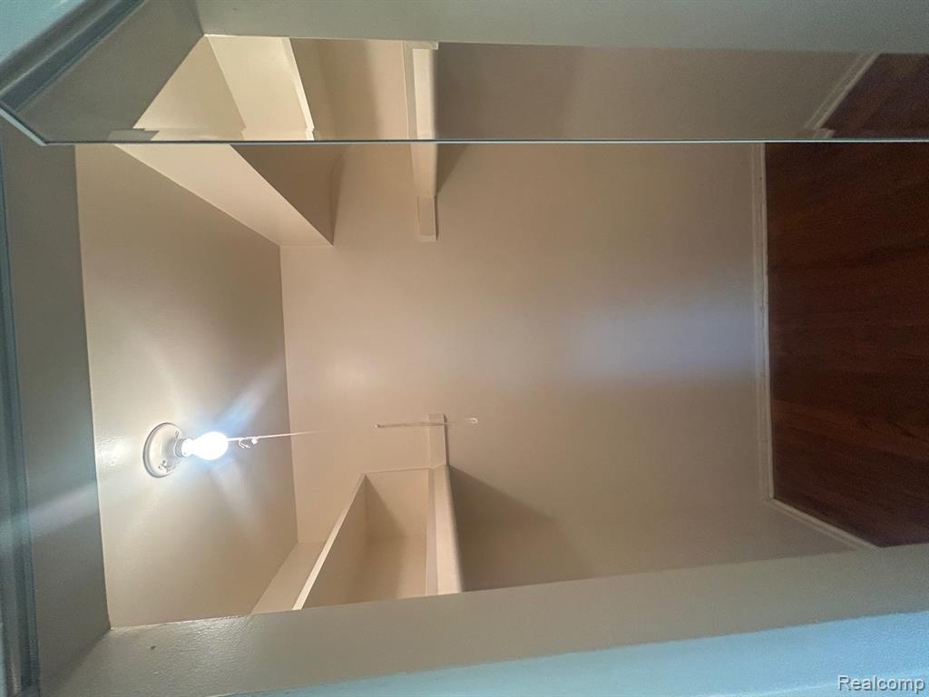 5659 KINGSMILL, Bloomfield Hills, MI — Photo 38