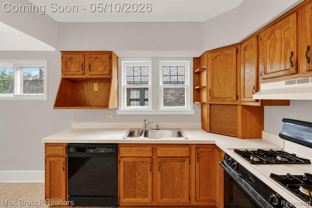 642 W Maplehurst Street, Ferndale, MI 48220 — Photo 22