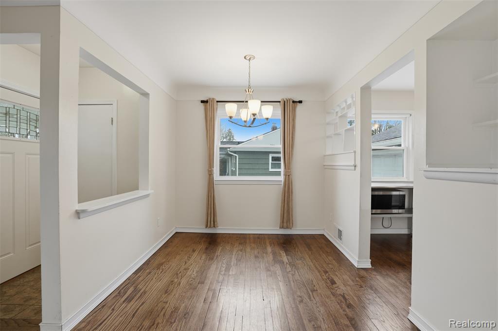 831 Loyola Drive, Ann Arbor, MI 48103 — Photo 9