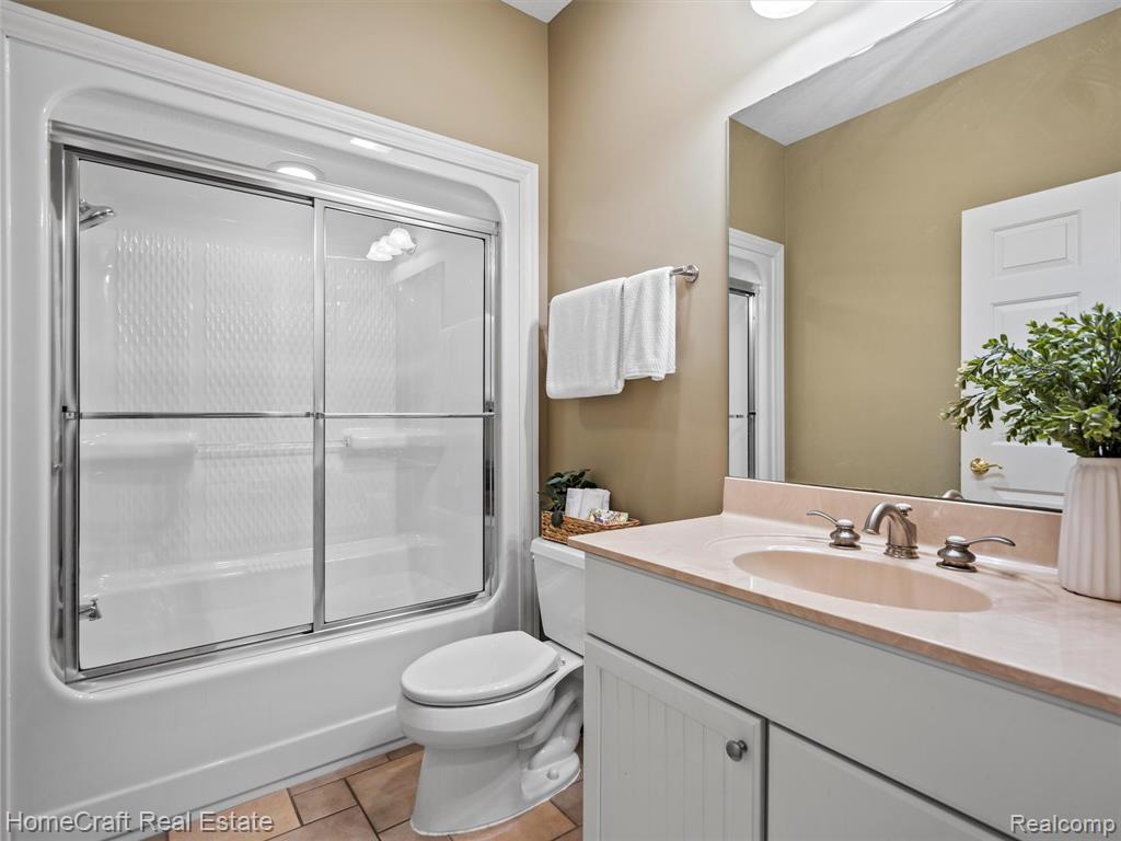 108 Densel Court, Jackson, MI 49201 — Photo 35