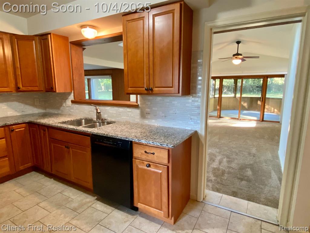 6040 OLD ORCHARD Drive, Bloomfield Hills, MI — Photo 23