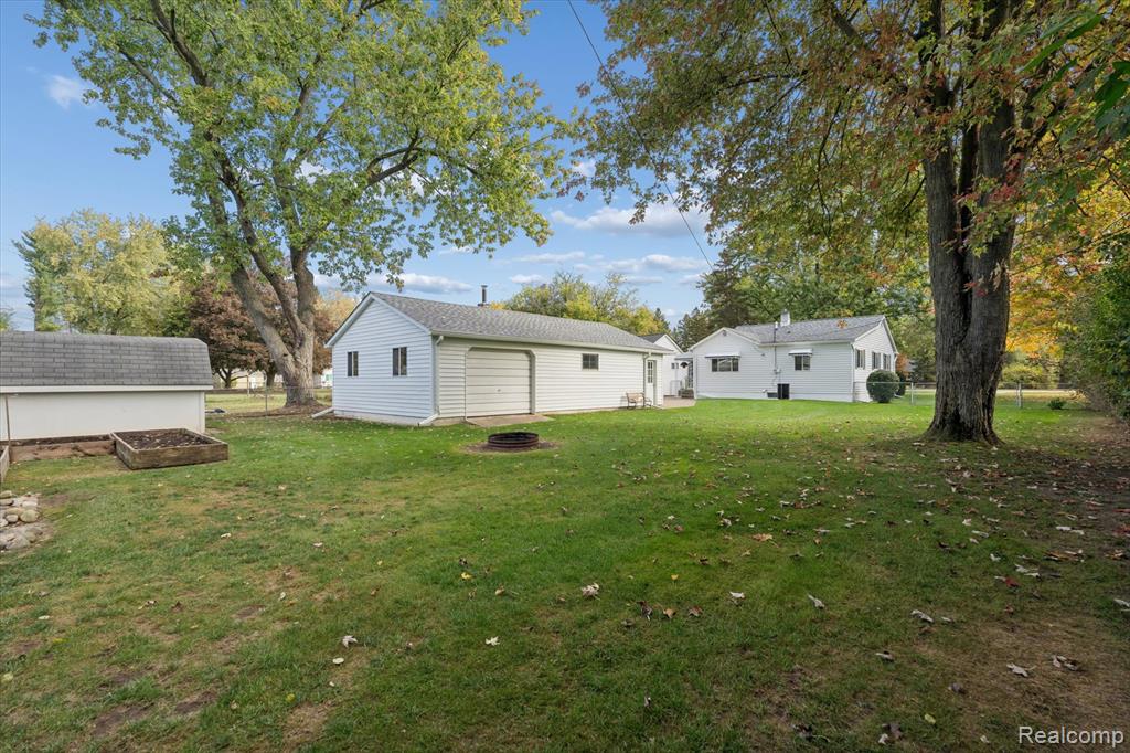 5159 Sashabaw Road, Clarkston, MI — Photo 32