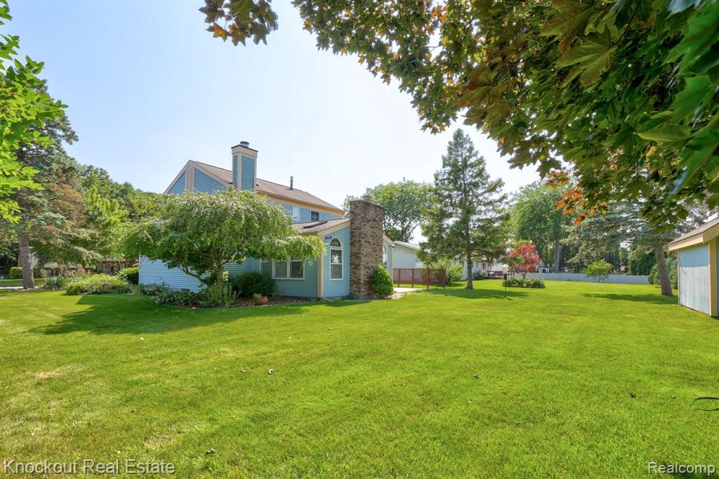 858 Zehnder Drive, Frankenmuth, MI 48734 — Photo 44