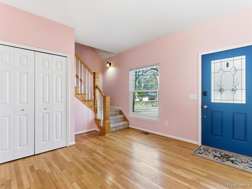 7640 Clintonville Road, Clarkston, MI 48348 — Photo 14