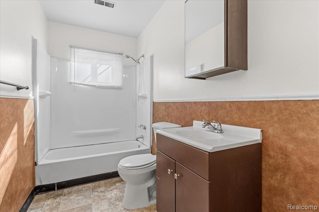 16230 Winston Street, Detroit, MI 48219 — Photo 15