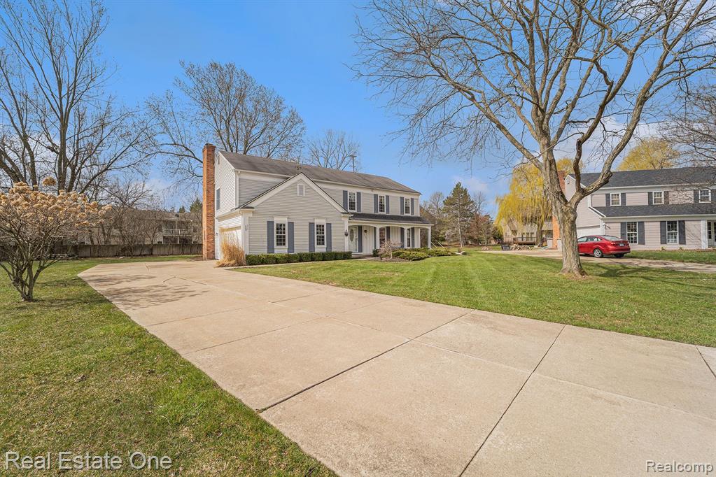 5367 LANGLEWOOD Drive, West Bloomfield, MI — Photo 4