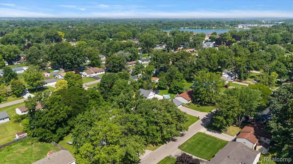 45481 Wakefield Street, Shelby Twp, MI 48317 — Photo 42