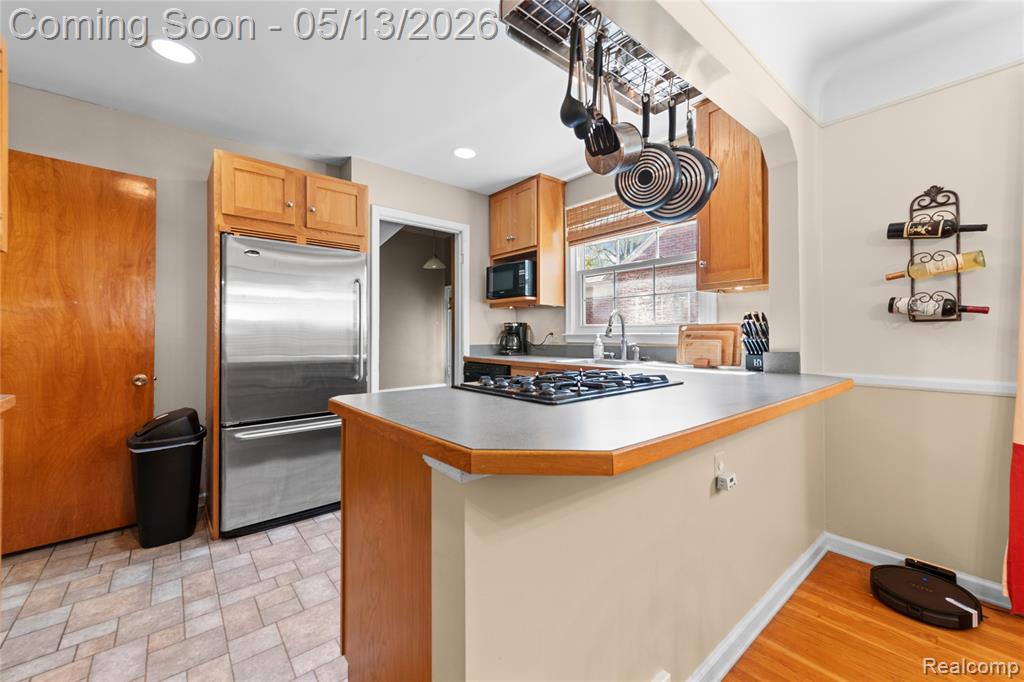 21610 Prestwick Avenue, Harper Woods, MI 48225 — Photo 15