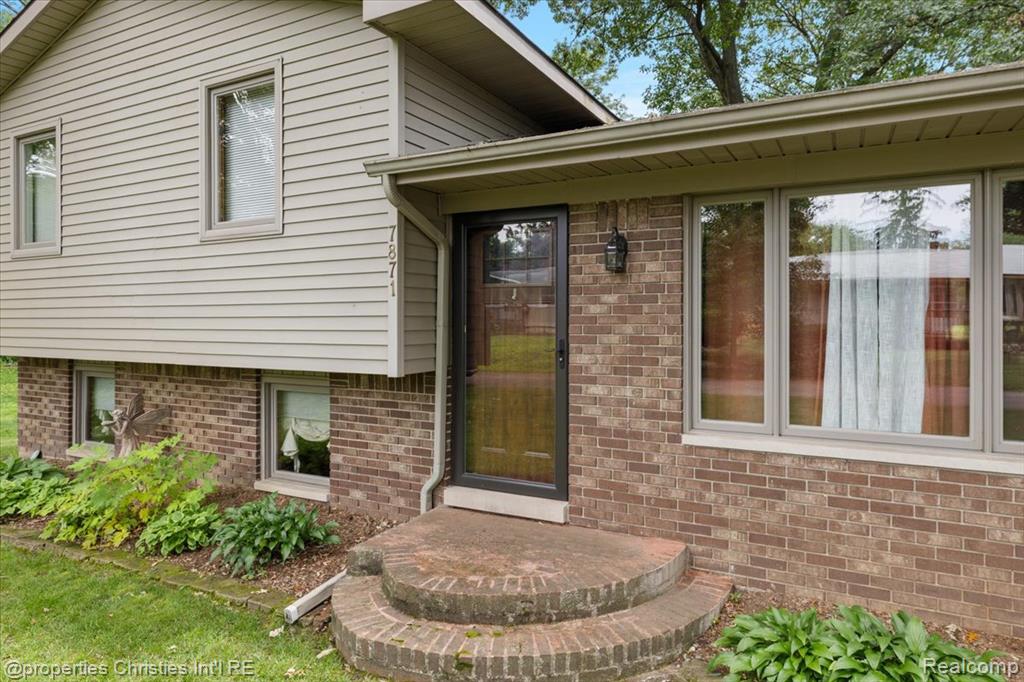 7871 Sunset Street, West Bloomfield, MI 48323 — Photo 3