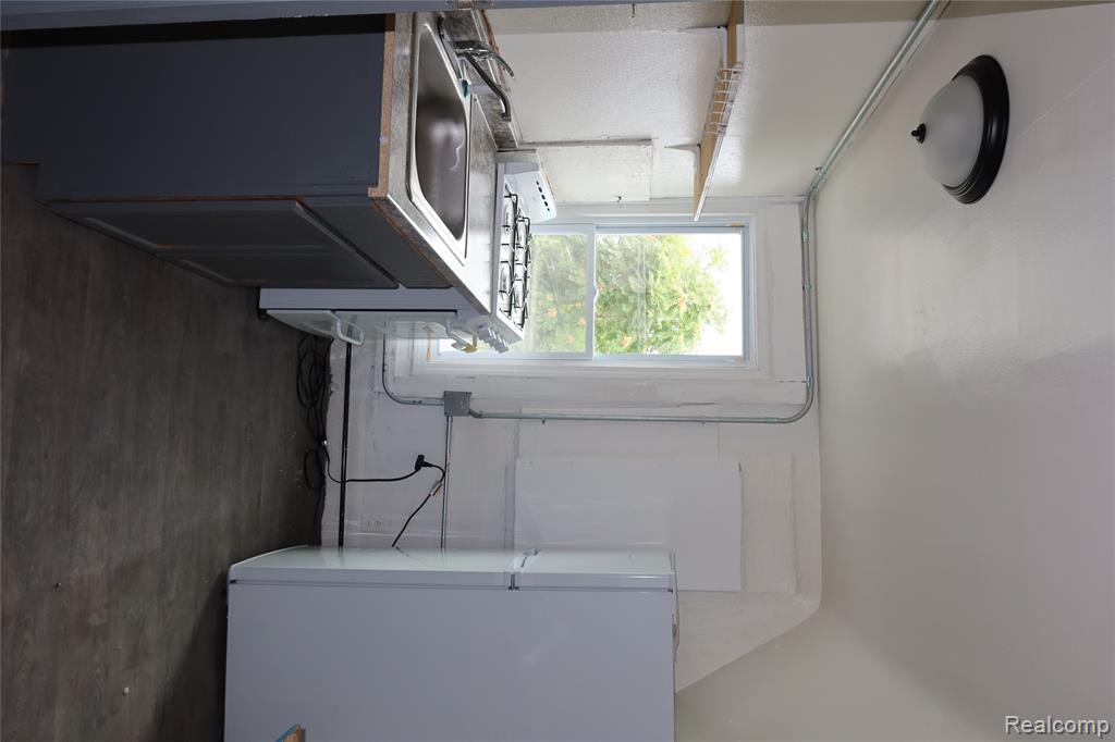 12661 Gallagher Street, Detroit, MI 48212 — Photo 17