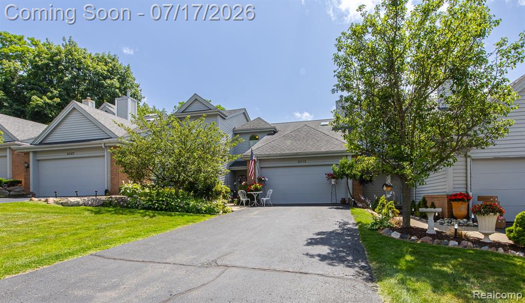 5013 Timberway Trail, Clarkston, MI — front exterior