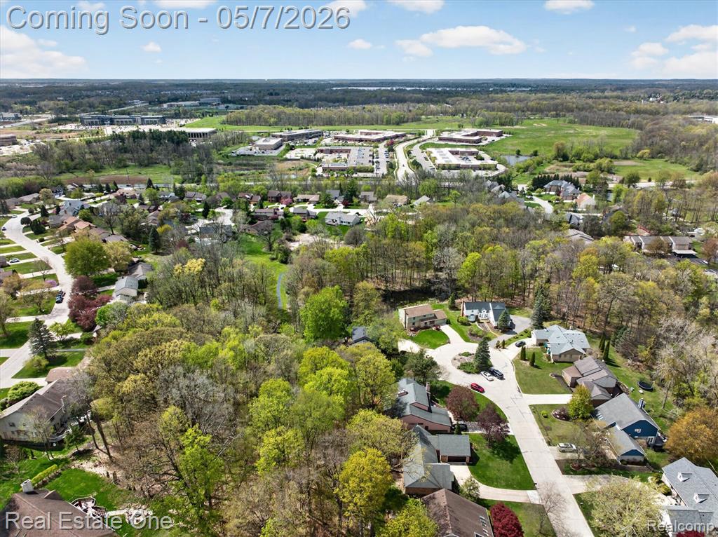 38967 Holsworth Court, Farmington, MI 48331 — Photo 85