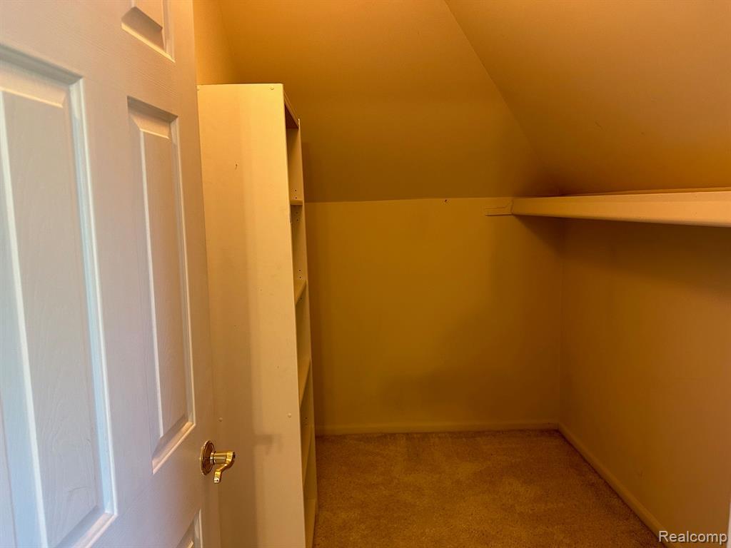 6763 BERRY POINTE Drive, Clarkston, MI 48348 — Photo 31