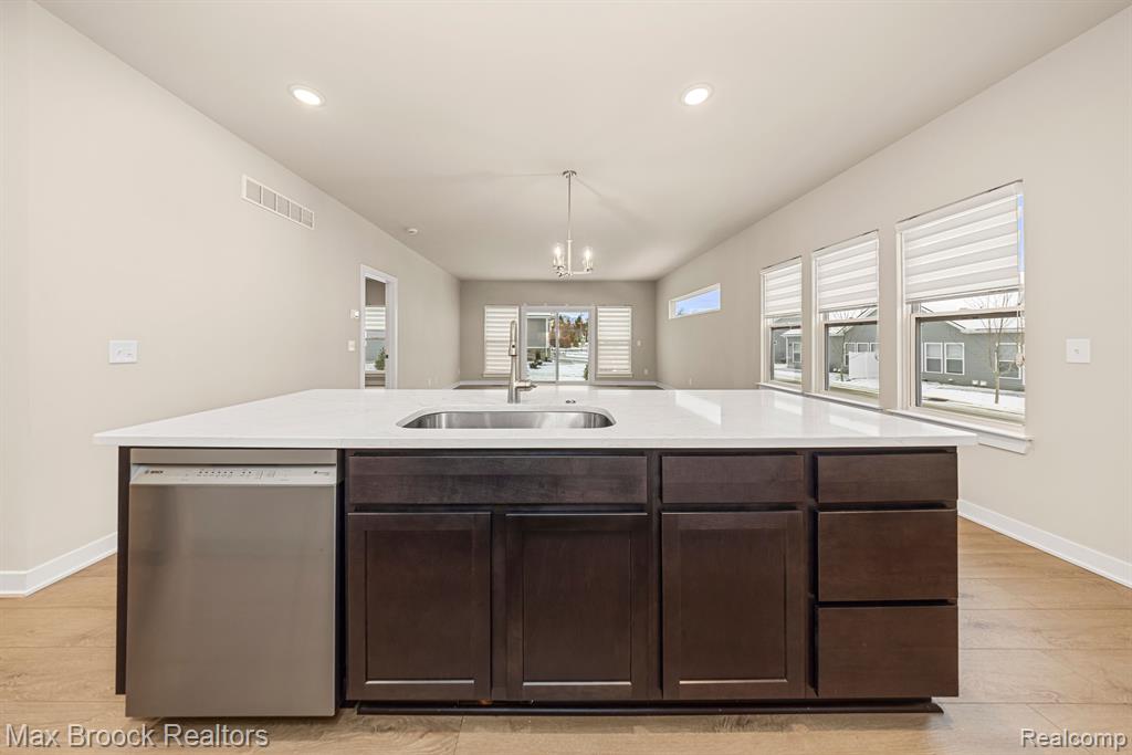 711 ANDER Lane, White Lake, MI — Photo 8