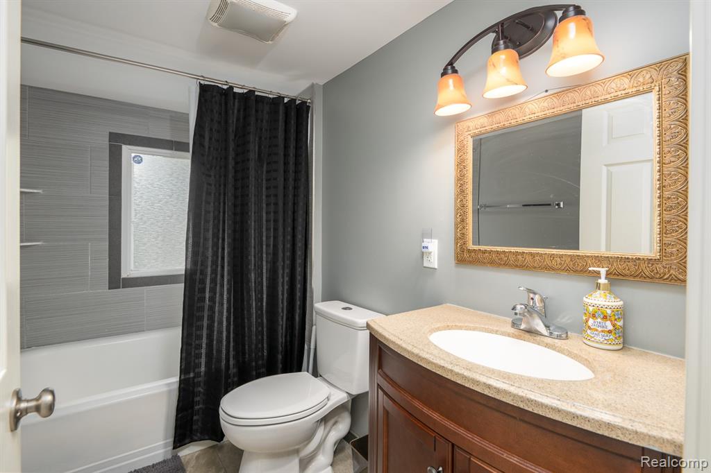 21059 Westview Avenue, Ferndale, MI 48220 — Photo 9