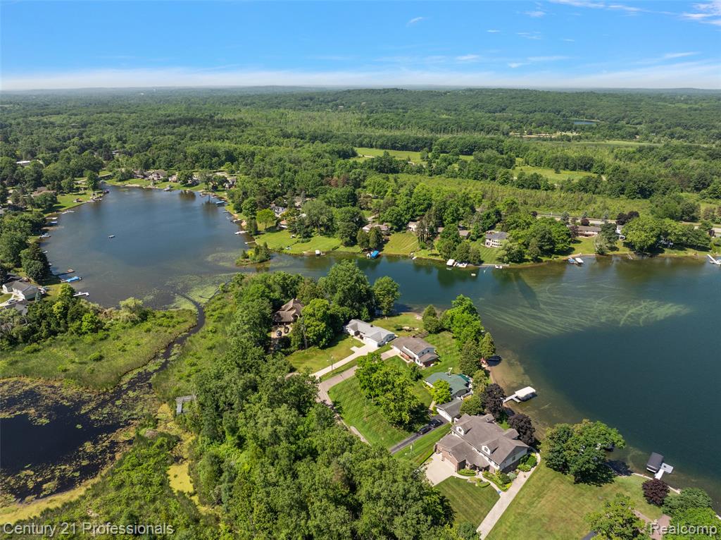 9311 Whipple Shores Drive, Clarkston, MI 48348 — Photo 39