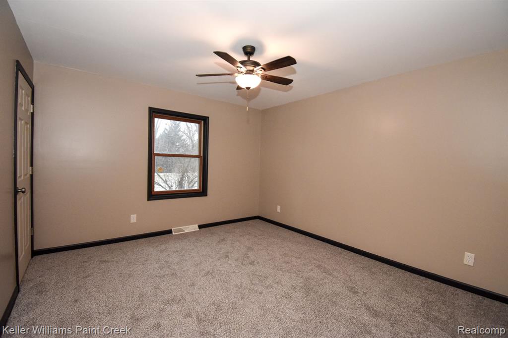 10110 SMITHS CREEK Road, Wales, MI — Photo 27