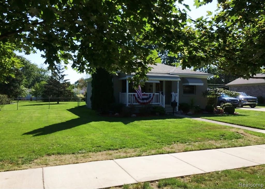 4955 Harding Street, Dearborn Heights, MI 48125 — Photo 17