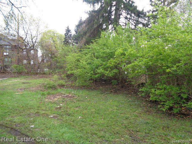 3215 SHERBOURNE Road, Detroit, MI 48221 — Photo 12