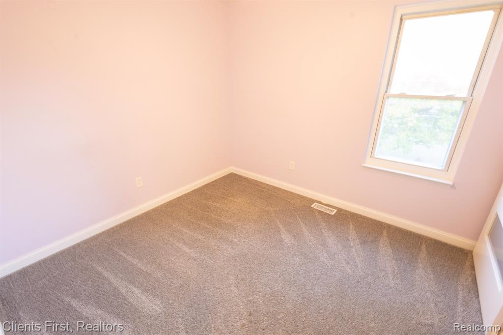 584 Worthington Road, Canton, MI 48188 — Photo 20