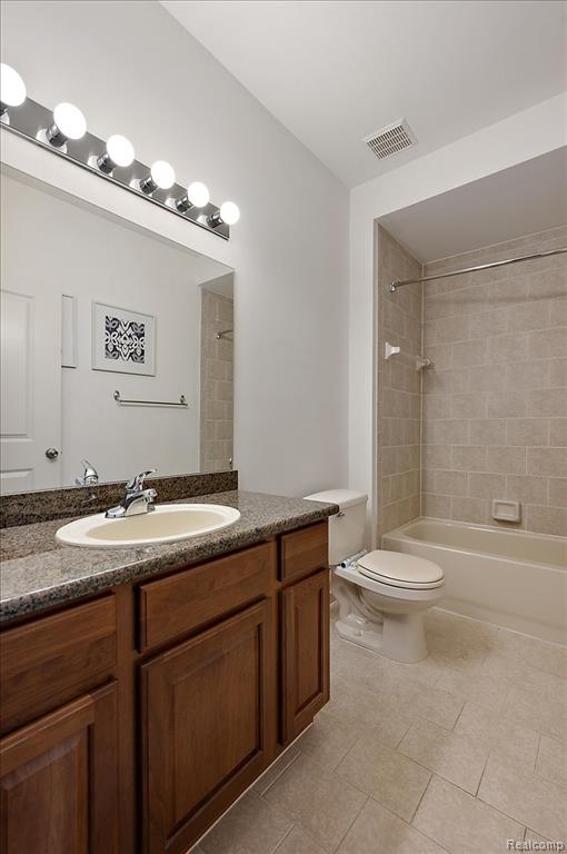 6713 Boulder Pointe Drive, Washington, MI — Photo 22