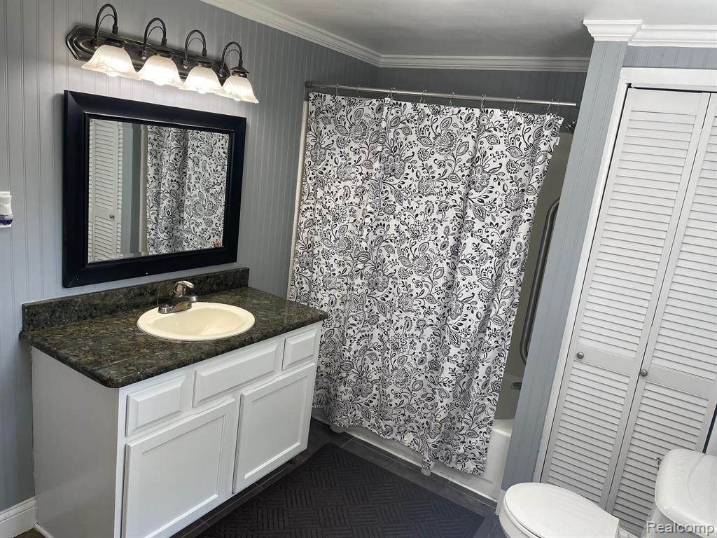 32 EAST Street, Oxford, MI 48371 — Photo 16