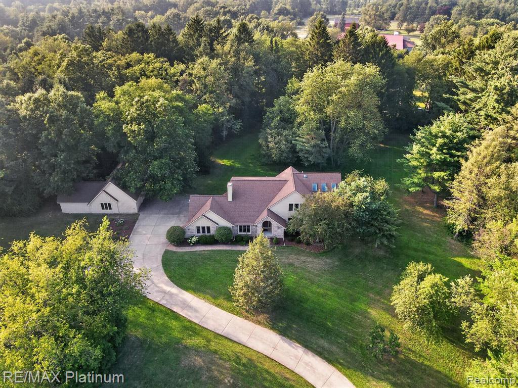 12273 Pinebrook Lane, South Lyon, MI 48178 — Photo 58