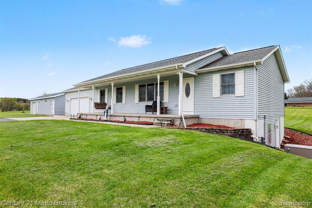 3861 Five Lakes Road, North Branch, MI 48461 — Photo 3