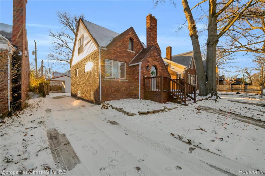5215 Buckingham Avenue, Detroit, MI 48224 — Photo 2